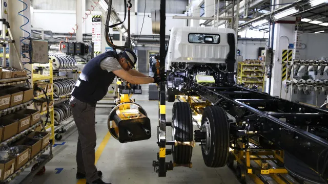 
                    Mitsubishi Fuso Tramagal prepara saída voluntária de trabalhadores
                