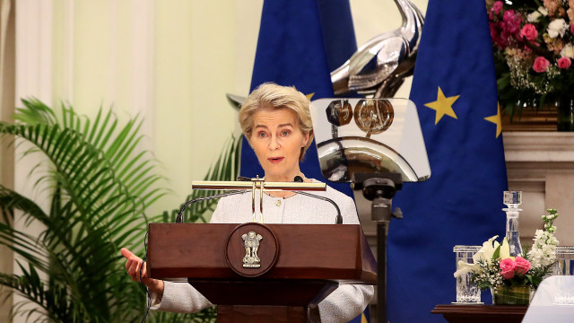 Von der Leyen promete trabalhar com Zelensky para 