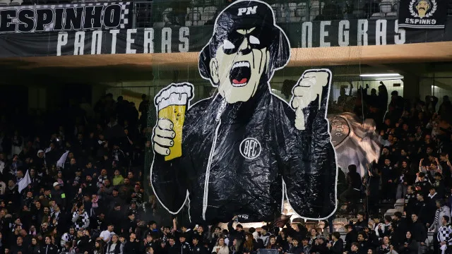 Claque do Boavista tenta travar em tribunal venda do Estádio do Bessa