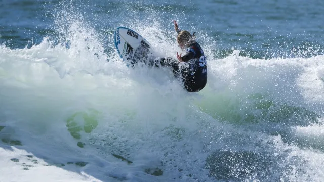 
                    Yolanda Hopkins e Francisca Veselko seguem no Margaret River Pro
                