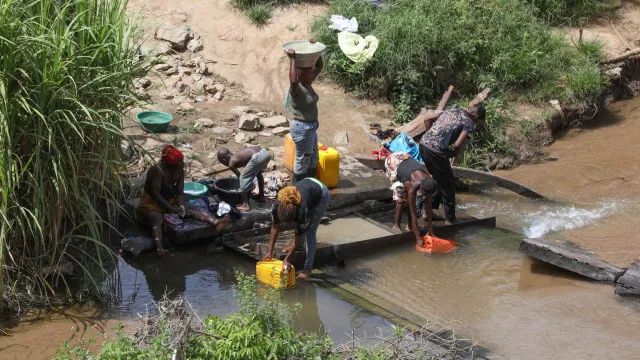 Dois centros de saúde fechados por desinformação em Moçambique