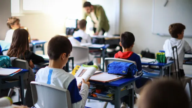 
                    Começam provas dos 4.º e 6.º anos. Escolas prontas para formato digital
                