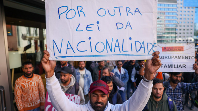 Parlamento aprova Lei de Estrangeiros