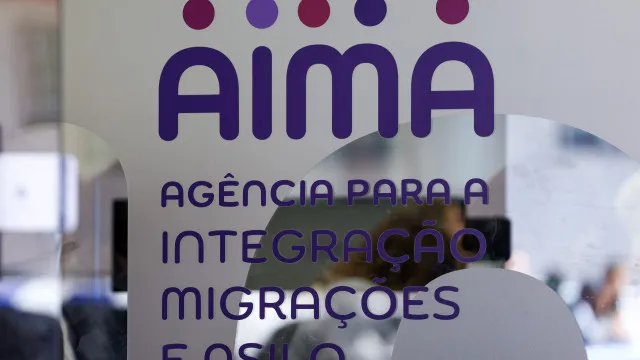 
                    AIMA assegura que imigrantes estão regulares mesmo com documentos expirados
                