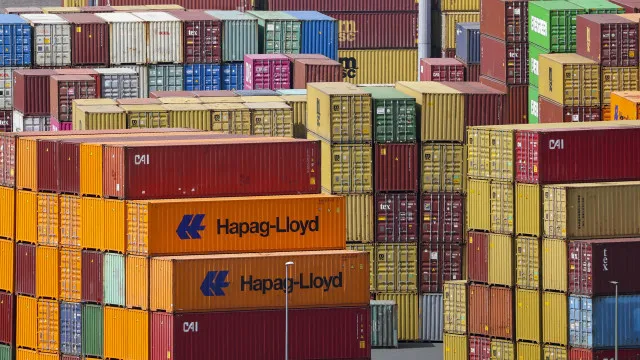 Exportações chinesas registam crescimento homólogo de 14,1% em abril