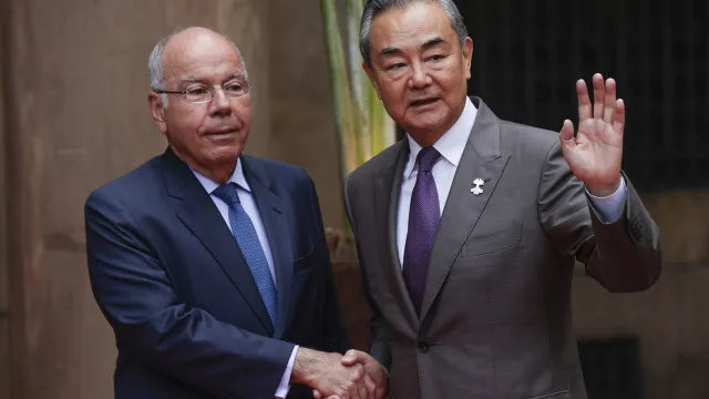 
                    Brasil e China são 
