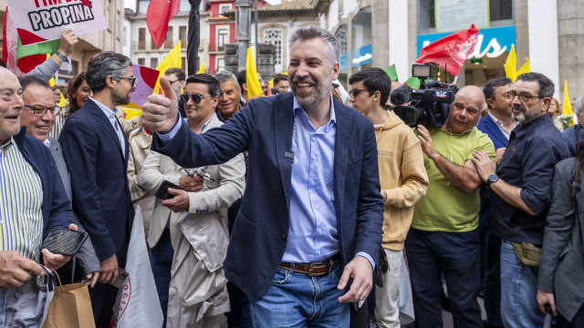 PS acusa Governo de usar imigração para esconder 