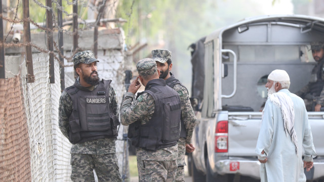 Paquistão diz ter abatido aviões indianos após ataque 