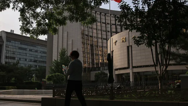
                    China aposta em yuan digital para pagamentos transfronteiriços lusófonos
                