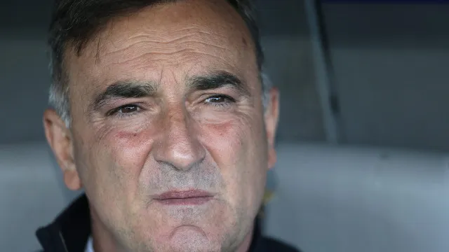 
                    Carvalhal promete Famalicão ambicioso na estreia com Estoril
                