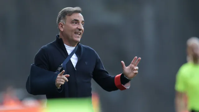 Carvalhal destaca "capacidade de trabalho e de sacrifÃcio" do FamalicÃ£o
