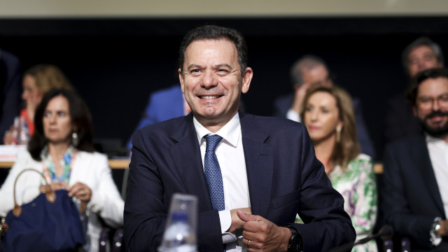 Há ministério e três caras novas: É dia de tomada de posse do XXV Governo