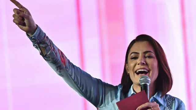 
                    Michelle Bolsonaro apresentada como candidata ao Senado brasileiro
                