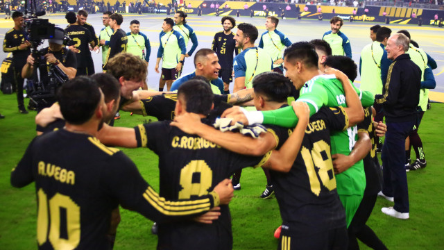 À boleia de Raúl Jiménez, México bate EUA e conquista a 10.ª Gold Cup