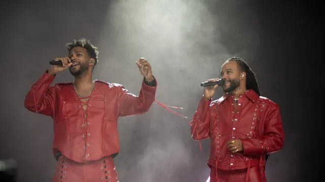 
                    Concerto dos Calema no sábado em Braga exibido em cinemas pelo país
                
