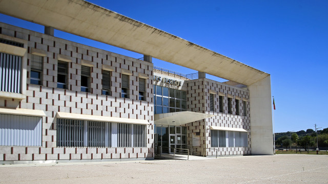 Migrantes no Algarve: 31 têm de deixar o país e 7 estão hospitalizados