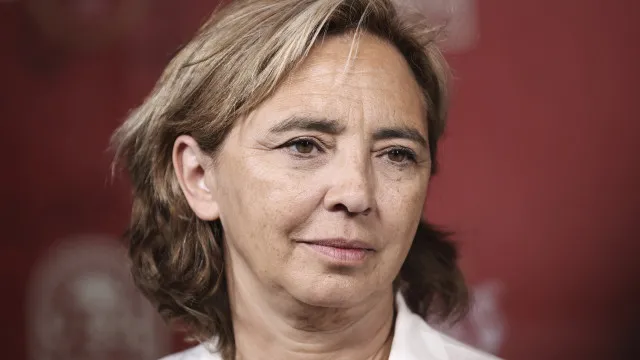
                    Almada aperta restrições ao uso de água para recuperar reservas
                
