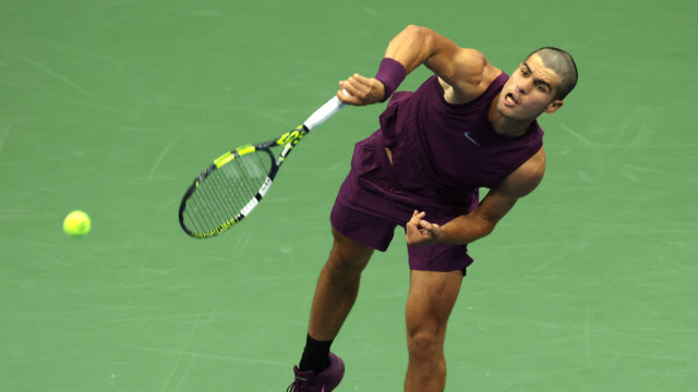 Carlos Alcaraz bater Opelka e está na segunda ronda do US Open
