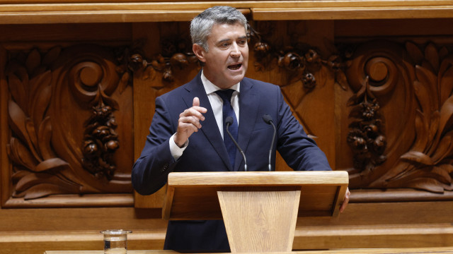 Carneiro acusa Montenegro de 