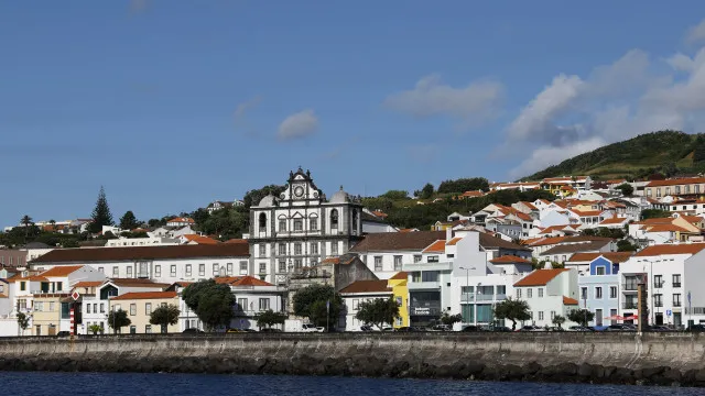 
                    Quase dois terços da população açoriana com excesso de peso ou obesidade
                