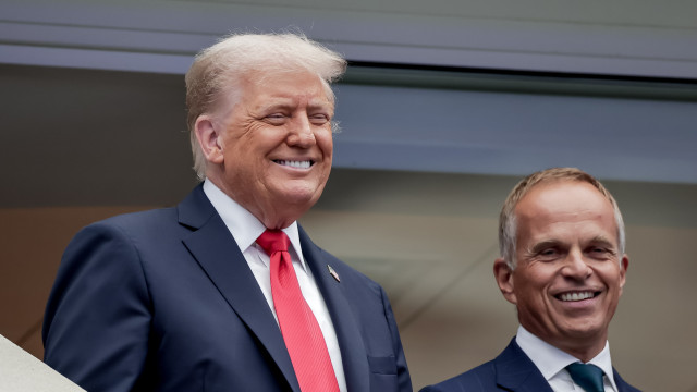 Presença de Donald Trump atrasa final do US Open em meia hora. Há imagens