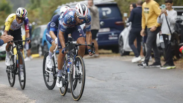Mikel Landa falha Volta a Itália devido a fratura na zona pélvica