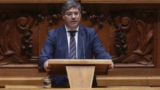 PS volta a pedir fiscalização da perda da nacionalidade por crimes graves