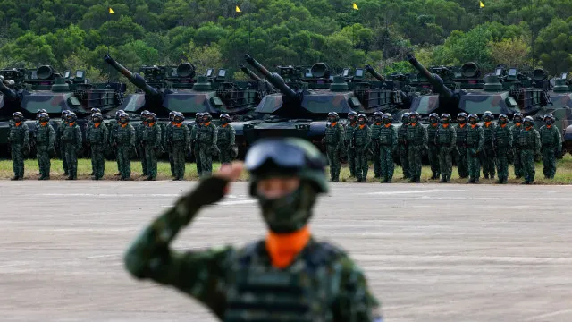 
                    Taiwan em alerta devido a exercício naval chinês no Pacífico Ocidental
                