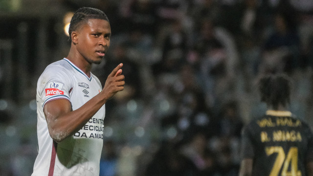 Estrela da Amadora sconfigge Casa Pia in un thriller da otto gol.