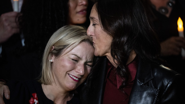 Vítimas de Epstein saúdam divulgação de ficheiros mas criticam falta de informação