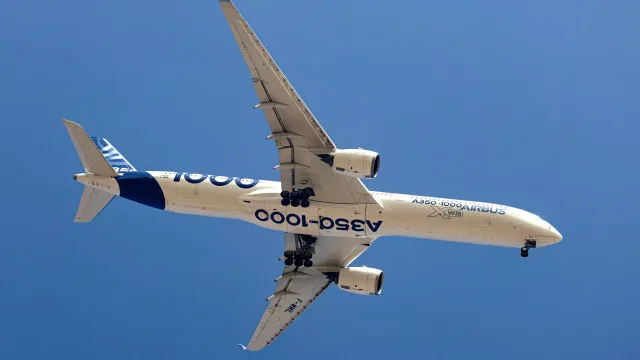 
                    Bruxelas aprova empresa comum para manutenção de aeronaves A350
                