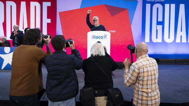 Pureza propõe refundação do SNS contra 