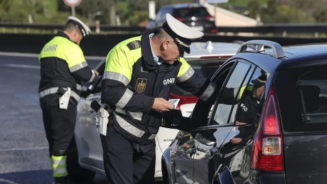 
                    GNR deteve em quatro horas 66 condutores embriagados em Lisboa 
                