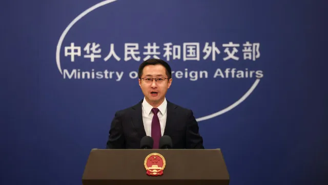 
                    China anuncia ajuda humanitária ao Irão e ao Líbano
                