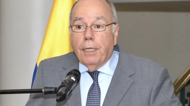 
                    MNE brasileiro vai a Moscovo acelerar fornecimento de fertilizantes
                