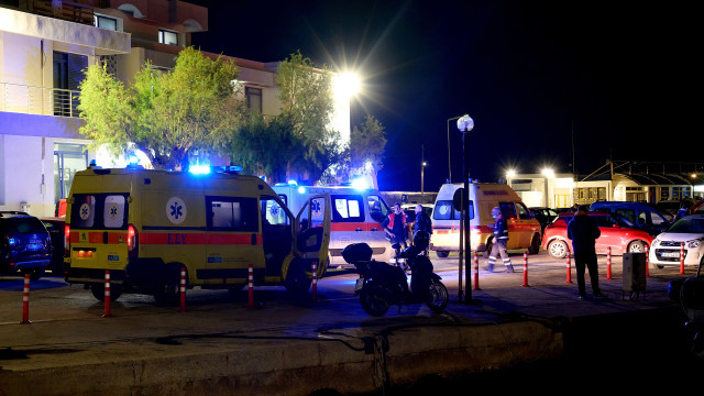 Sobe para 15 o número de mortos em colisão de barcos na costa grega