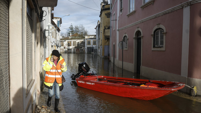 Agências de viagens preocupadas apelam a Governo para acelerar apoios