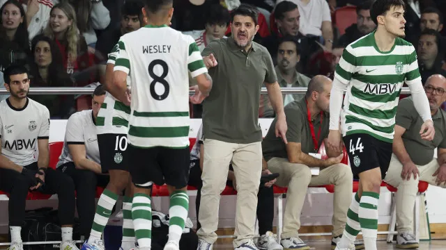 
                    Nuno Dias admite dificuldades do Sporting bater tricampeão Palma na final
                