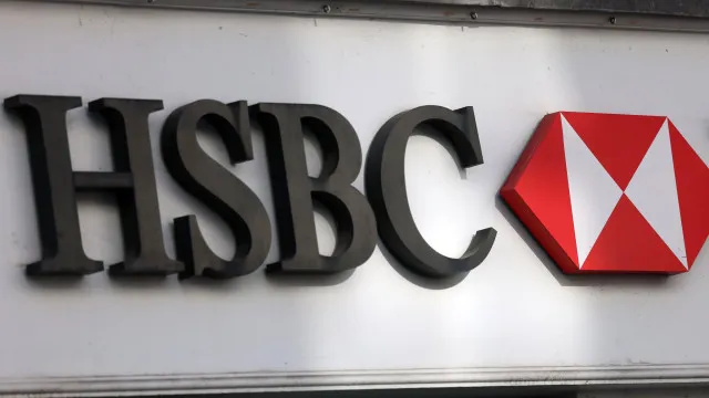 
                    HSBC acusado de ajudar ex-governador do Banco do Líbano a desviar fundos
                
