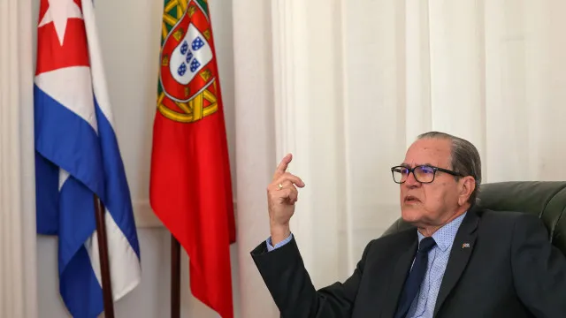 
                    Acusação contra Raúl Castro? 