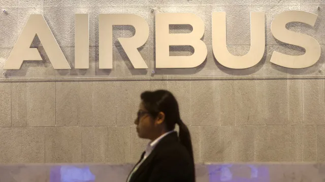 
                    Airbus pede 