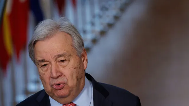 Guterres insiste que "todas as partes" respeitem navegação em Ormuz