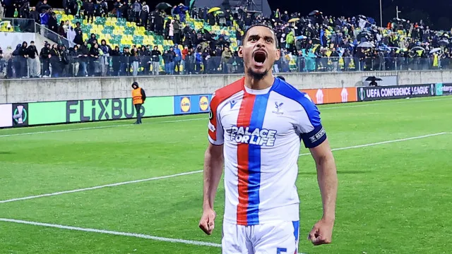 
                    Oficial: Maxence Lacroix assina por seis épocas com o Chelsea
                