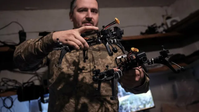 
                    Forças ucranianas abatem número recorde de drones russos em março
                