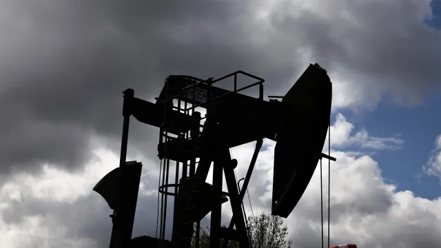 Cotação do crude para entrega em julho sobe 3,42% para 107,77 dólares