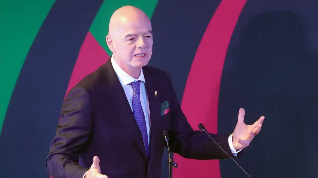 
                    Presidente da FIFA garante presença de Irão no Mundial
                