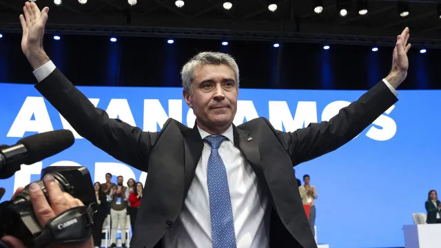 
                    Visita à Venezuela? Para exigir 