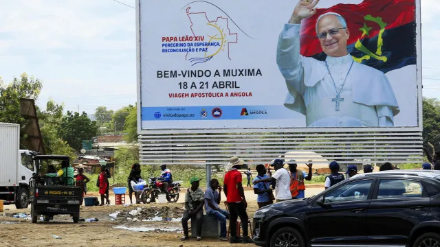 
                    Lucimara está na Muxima para cumprimentar a 