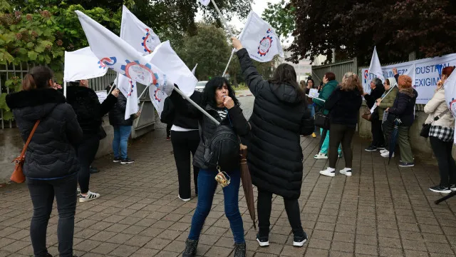 
                    Empresa Lucena & Lucena nega ter salários em dívida a trabalhadores
                
