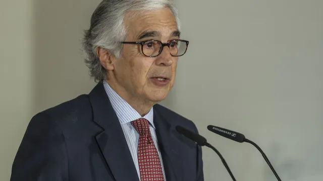 Aguiar-Branco visita hoje Leiria acompanhado pelos líderes parlamentares